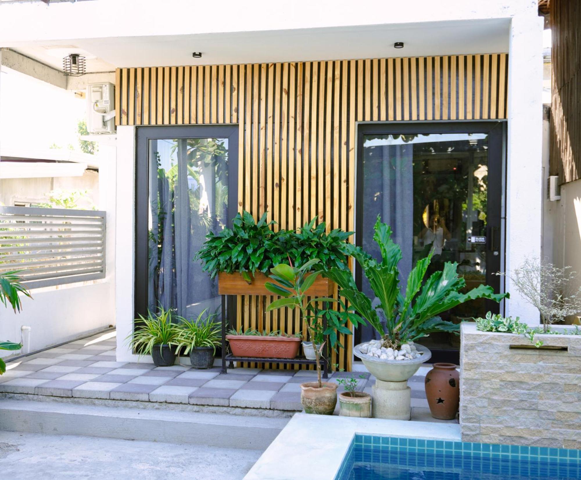 Urban Oasis Resort, Tarlac Экстерьер фото