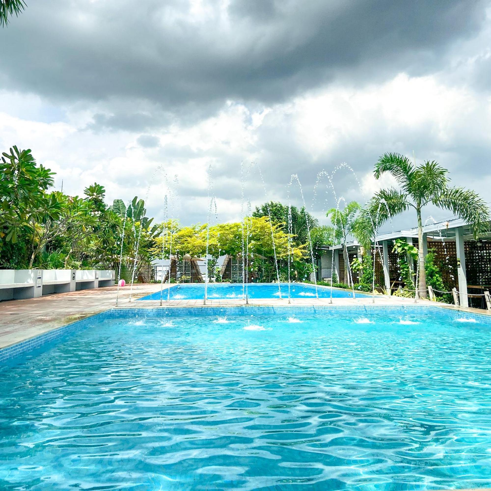 Urban Oasis Resort, Tarlac Экстерьер фото