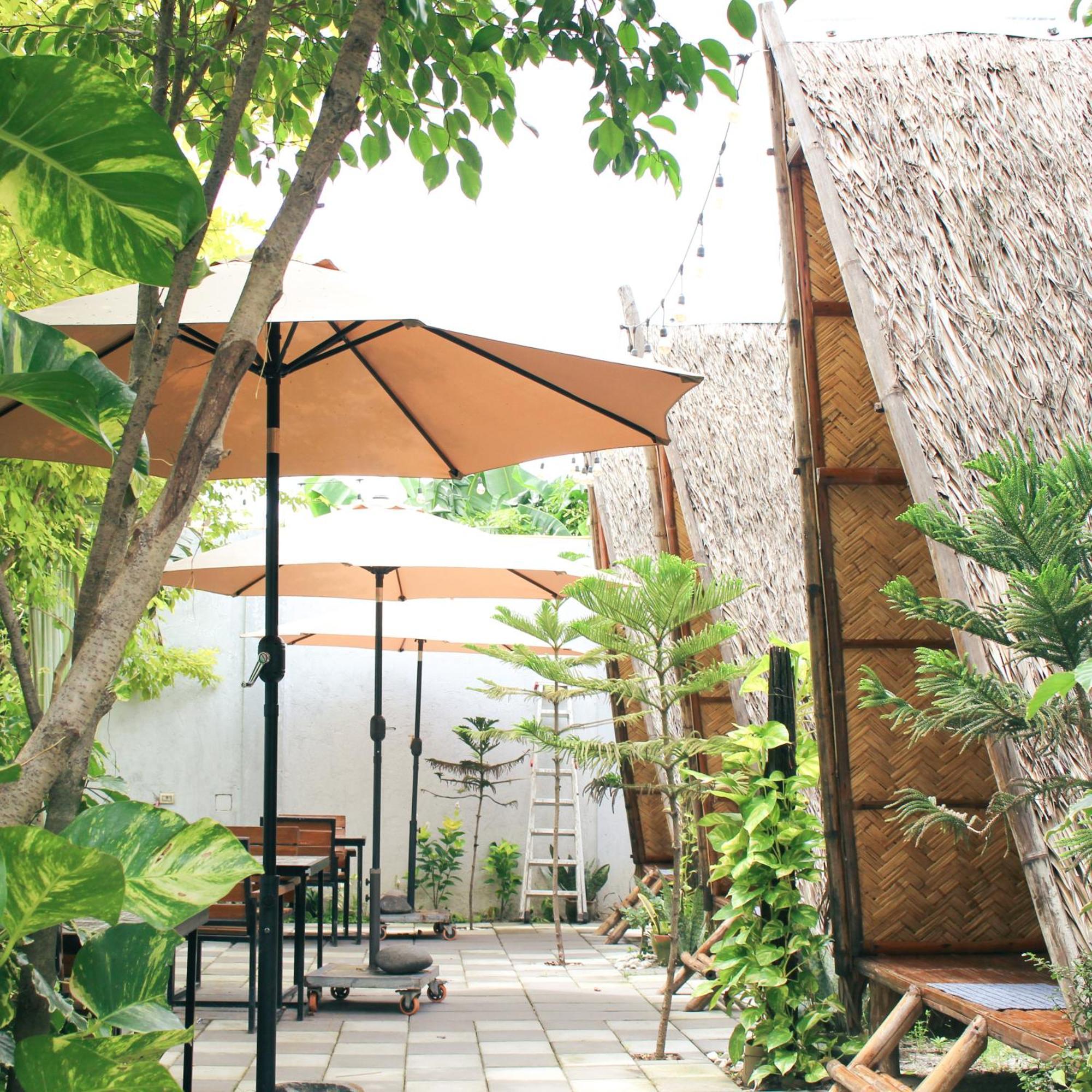 Urban Oasis Resort, Tarlac Экстерьер фото